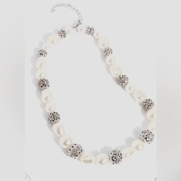 Posh Pattern - White Necklace - Picture 2 of 3